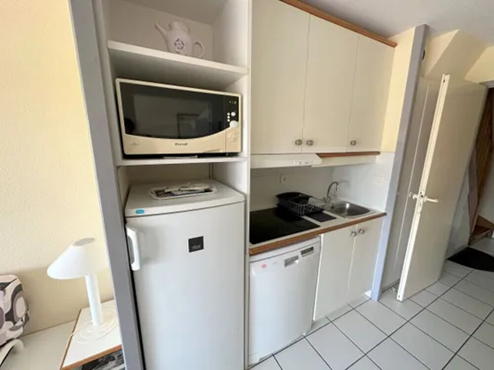   appartement 5 personnes Tlvision - Balcon - place de parking en extrieur - Lave vaisselle - Table et chaises de jardin Bretagne, Arzon (56640)