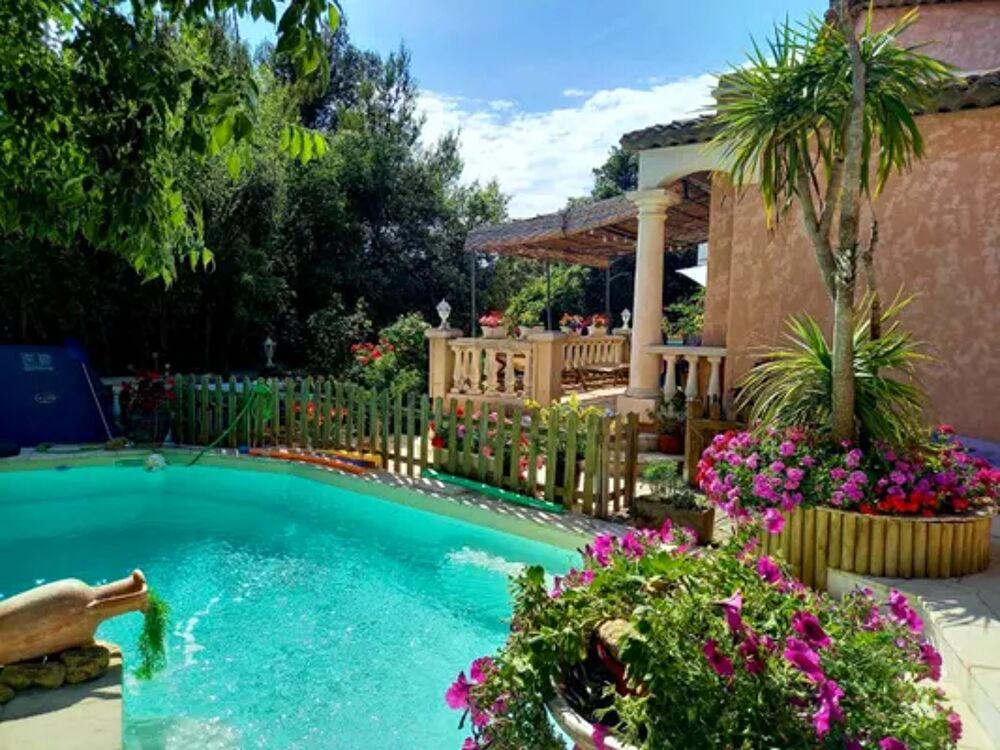   Appartement pour 2 pers. avec piscine partage, jacuzzi et jardin Piscine collective - Bain  remous - Tlvision - Terrasse - p Provence-Alpes-Cte d'Azur, Salon-de-Provence (13300)
