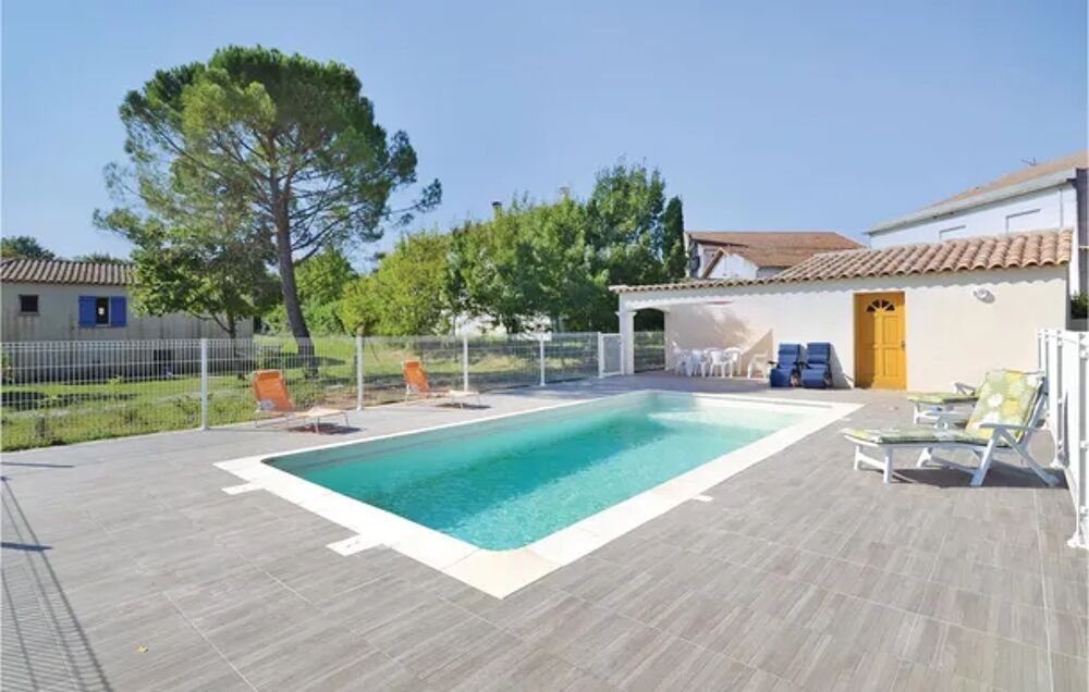   Beautiful home in St Christol Les Ales with 4 Bedrooms, Outdoor swimming pool and WiFi Piscine prive - Alimentation < 500 m - T Languedoc-Roussillon, Saint-Christol-ls-Als (30380)