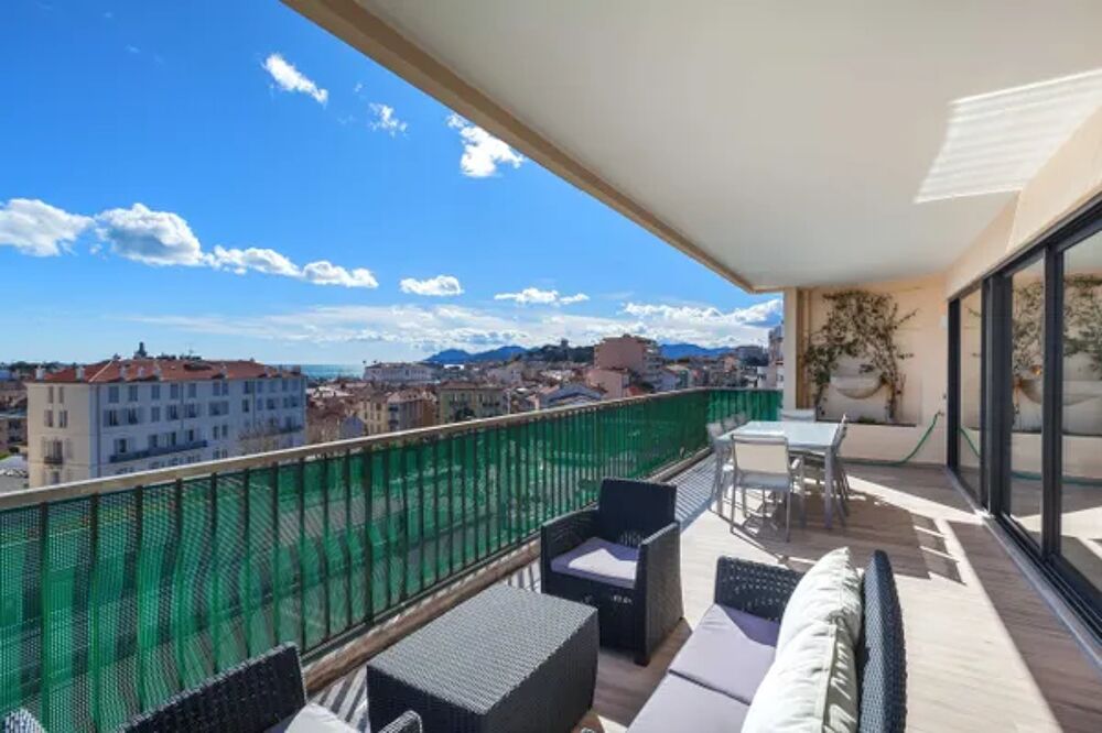   INDUS - Residence Le Provencal Bain  remous - Tlvision - Terrasse - place de parking en extrieur - Lave vaisselle Provence-Alpes-Cte d'Azur, Cannes La Bocca (06150)