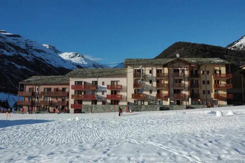   LE PETIT MONT CENIS Pistes de ski < 100 m - Alimentation < 500 m - Centre ville < 500 m - Tlvision - Balcon Rhne-Alpes, Termignon (73500)