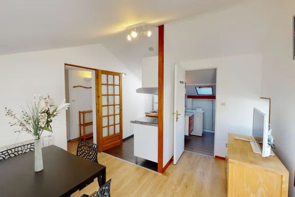   Appartement avec 2 chambres pour 4 personnes  Annecy-le-Vieux Tlvision - Lave linge - Accs Internet - Lit bb Rhne-Alpes, Annecy-le-Vieux (74940)