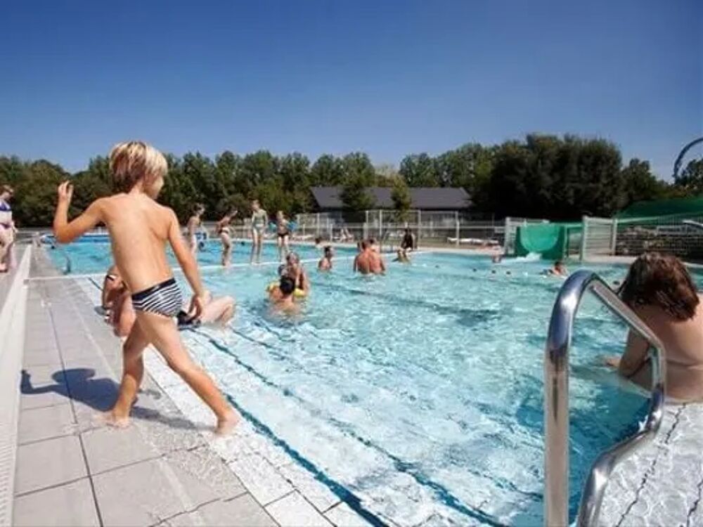   Camping Le Parc de Vaux - Mobil Home - 6 personnes - 2 chambres (MAX 4 adultes + 2 enfants) Piscine couverte - Piscine collectiv Pays de la Loire, Ambrires-les-Valles (53300)