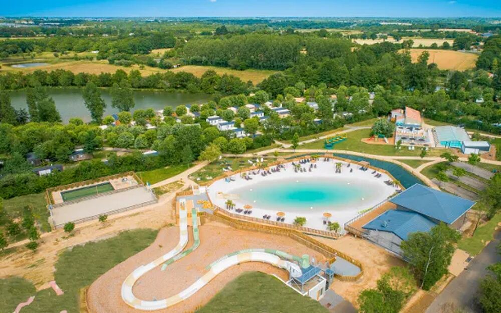   Camping Campil 4* - Mobil-home Privilge TV LV Clim - 2 chambres - 4/5 personnes Piscine couverte - Piscine collective - Tlvi Pays de la Loire, Aubigny (85430)