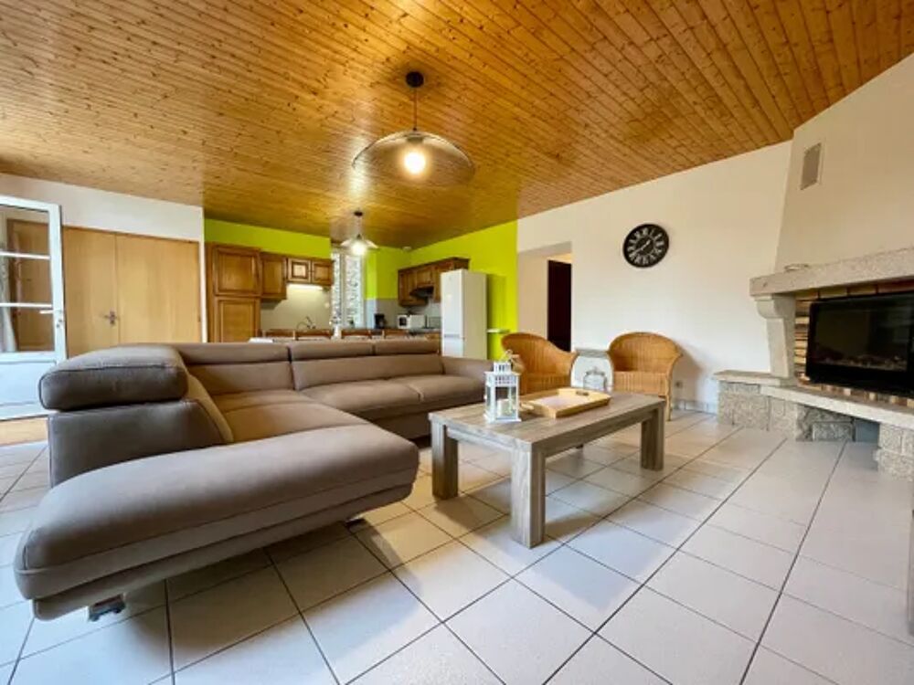   maison 6 personnes Tlvision - Lave vaisselle - Lave linge - Accs Internet - Table et chaises de jardin Auvergne, Saint-Julien-Molhesabate (43220)