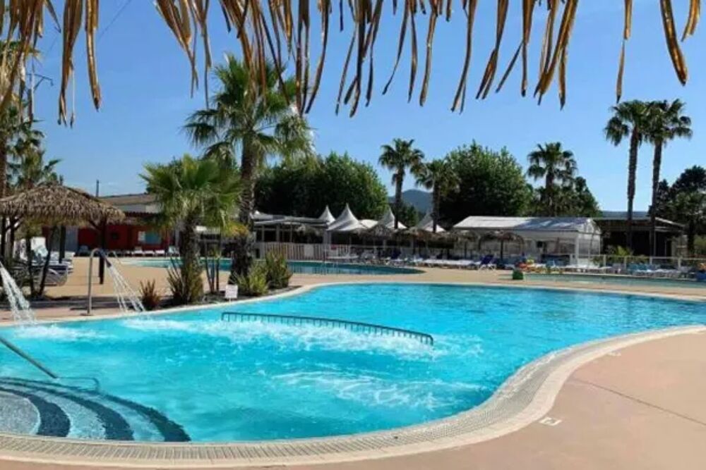   Joli mobil home avec piscine Piscine collective - Tlvision - Terrasse - Balcon - Lave vaisselle Provence-Alpes-Cte d'Azur, Frjus (83600)