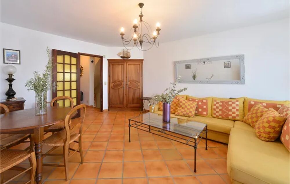   Stunning home in Saintes Maries de la with WiFi and 2 Bedrooms Plage < 150 m - Alimentation < 150 m - Tlvision - Terrasse - Ba Provence-Alpes-Cte d'Azur, Saintes-Maries-de-la-Mer (13460)