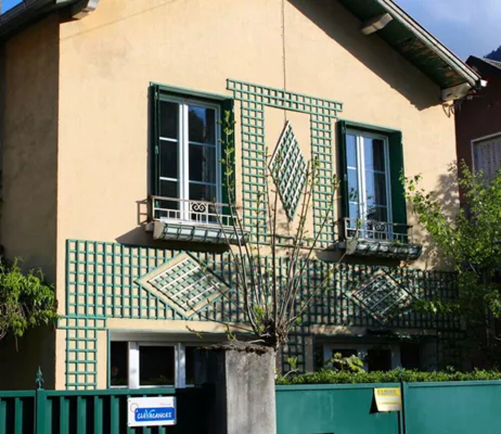   Maison à 18 km des pistes pour 6 pers. à Bagnères-de-Luchon Télévision - Terrasse - Vue montagne - place de parking en extérieur Midi-Pyrénées, Bagnères-de-Luchon (31110)