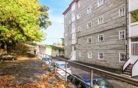   Awesome apartment in Ourense with 2 Bedrooms Alimentation < 20 m - Tlvision - Lave linge - Ascenseur 