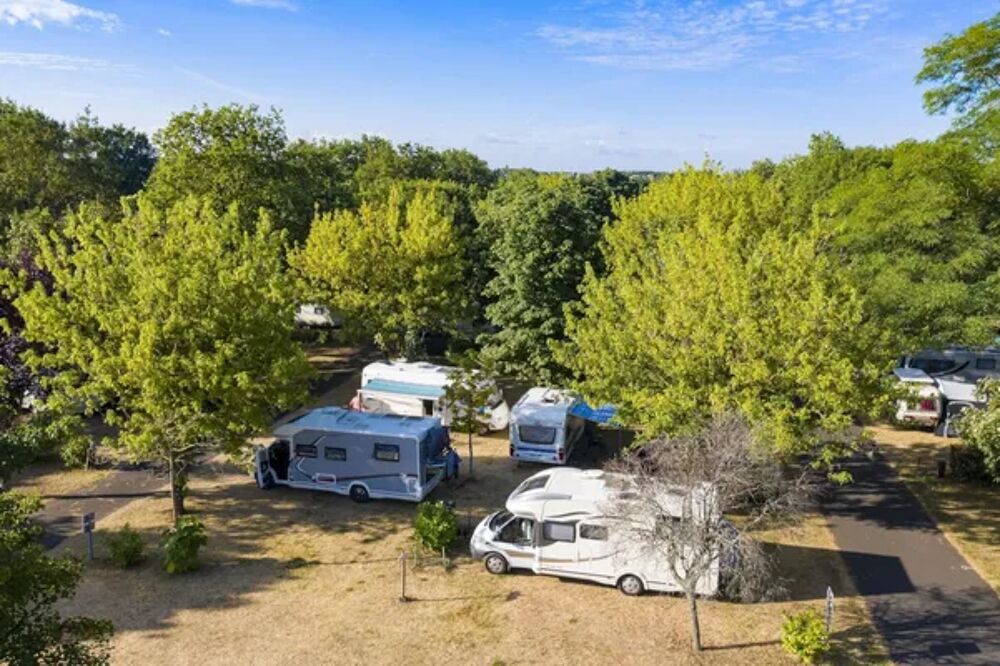   Camping de Montlouis-sur-Loire - Mobil-home EVO - TV + clim Tlvision Centre, Montlouis-sur-Loire (37270)