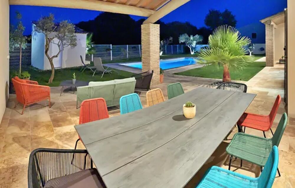   La Villa Du Mont Ventoux Piscine prive - Alimentation < 2.5 km - Tlvision - Terrasse - Balcon Provence-Alpes-Cte d'Azur, Uchaux (84100)