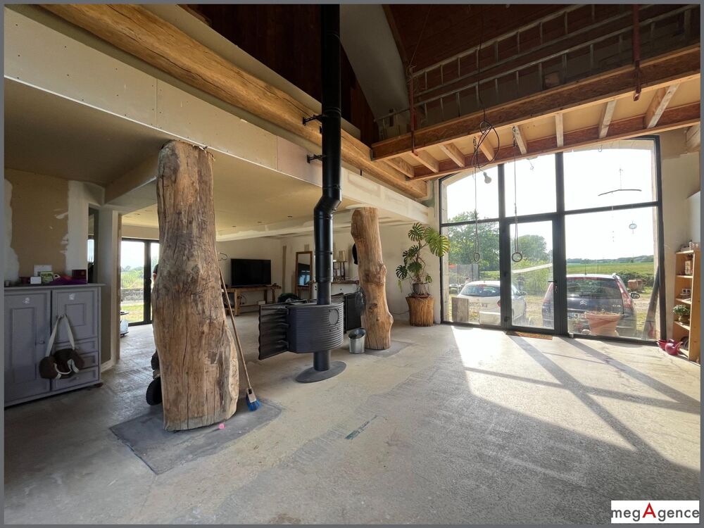 Beau corps de ferme 210 M² au milieu de la campagne Neufchatel en Saosnois