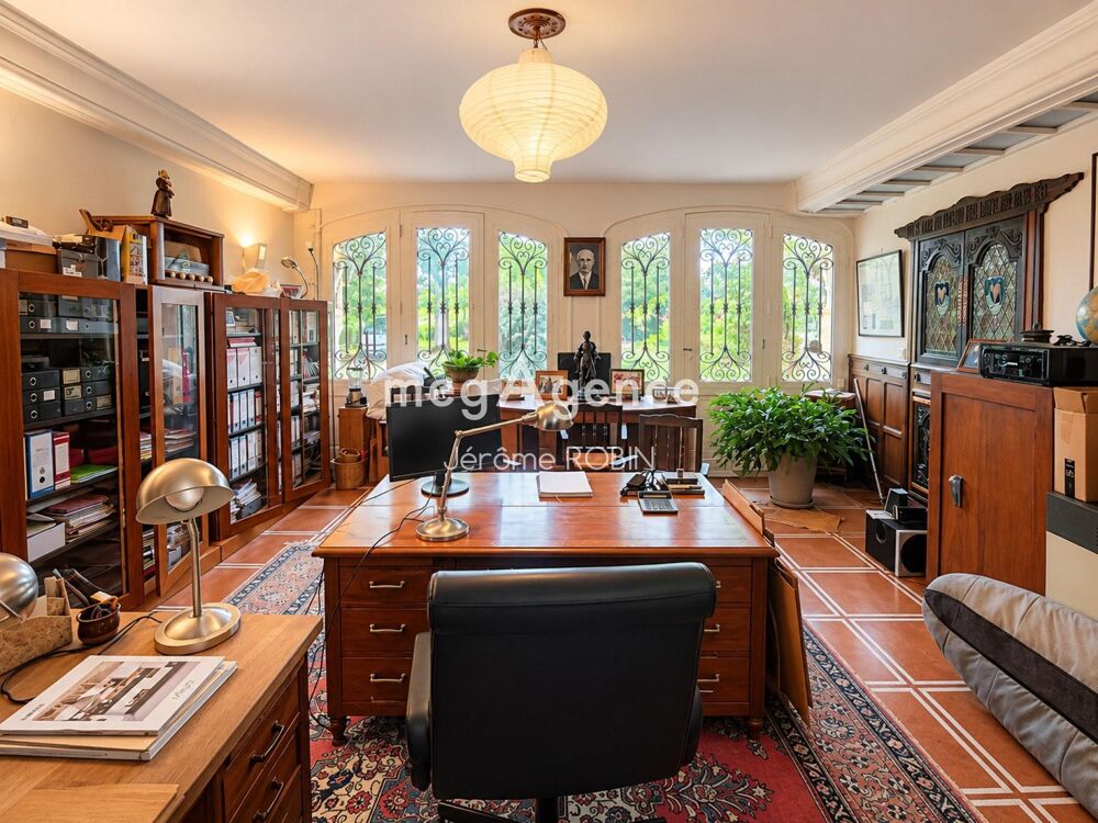 à vendre  Propriété/château Camblanes-et-Meynac (33360)
