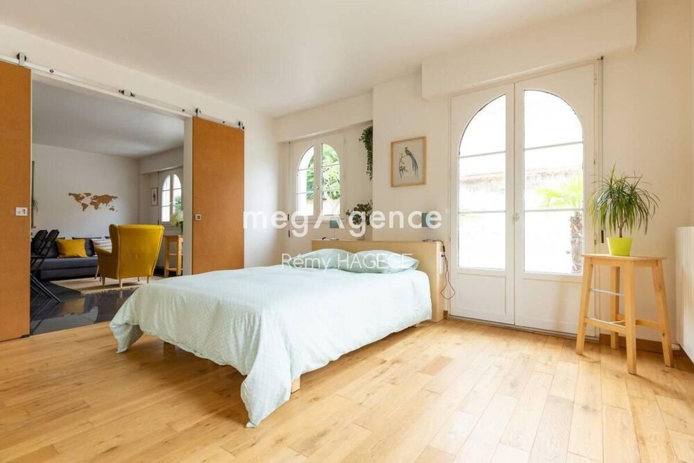 Appartement 8 pièces 185 m2