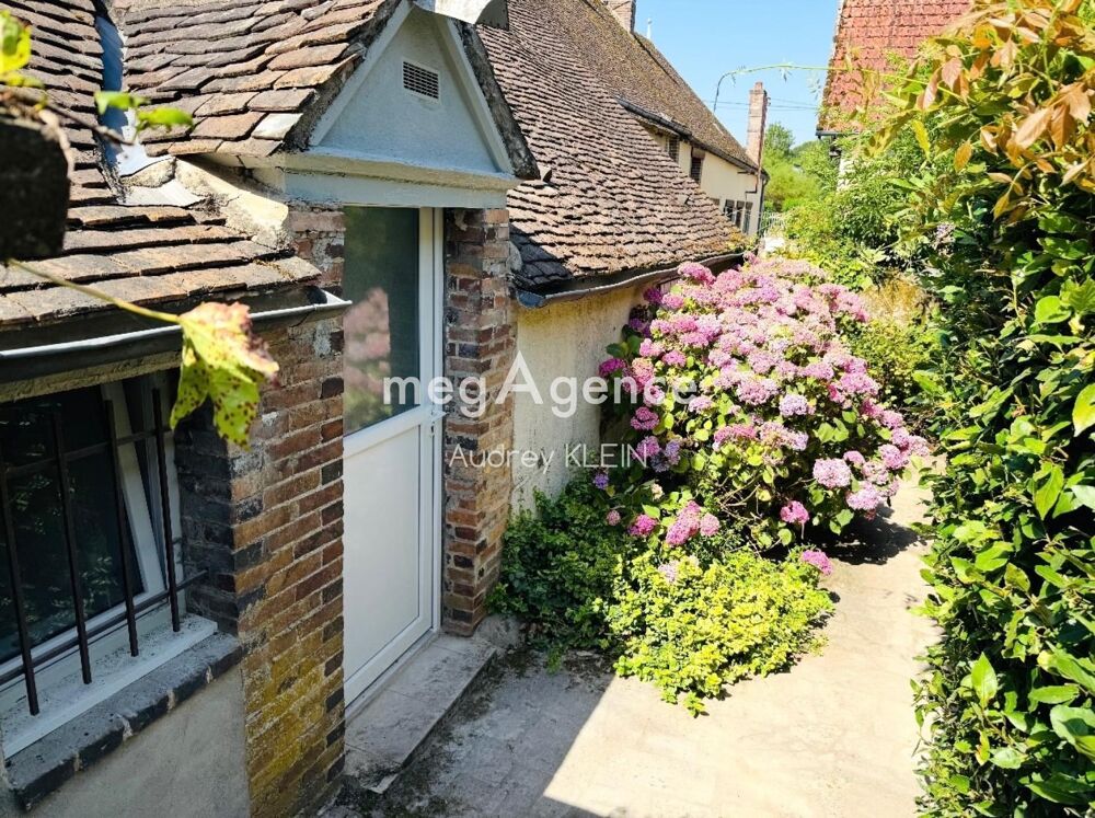 Vente Maison Maison familiale de 104 m² avec jardin sans vis-à-vis, terrasse et garage à Bazoches-sur-le-Betz Bazoches-sur-le-betz