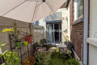  Maison  vendre 8 pices 221 m