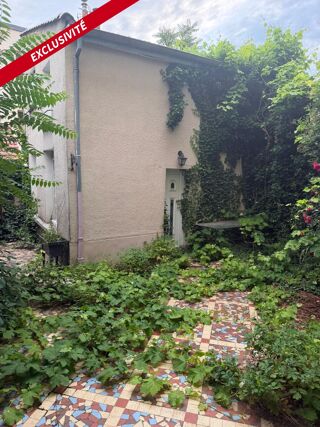  Immeuble à vendre 263 m²