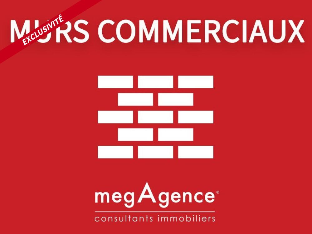   Local commercial 2P 42 m2 en angle de rue passante avec grandes vitrines 