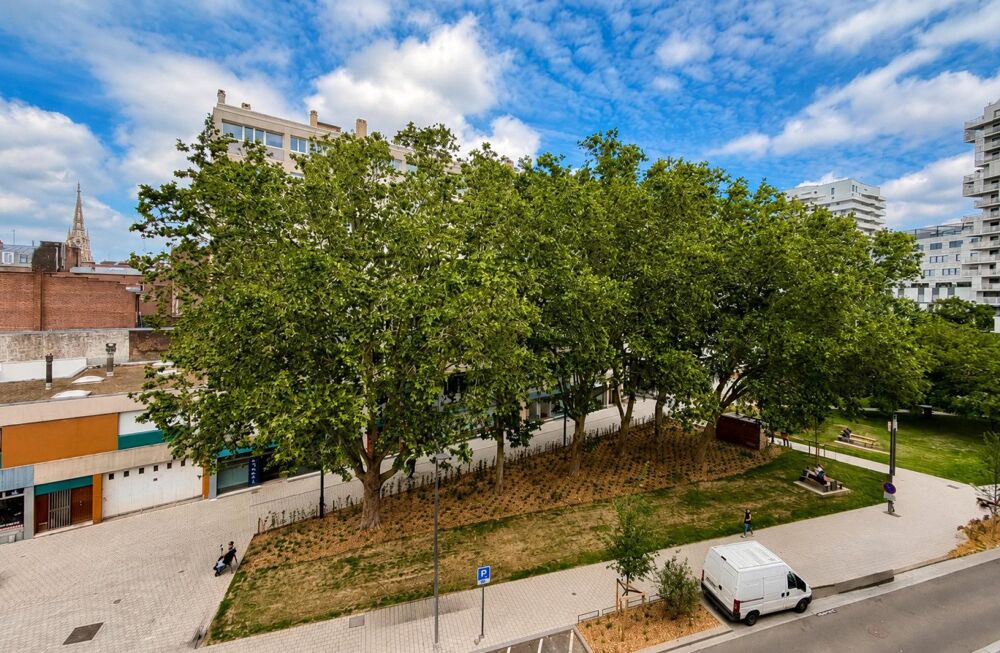 Vente Appartement Appartement T2 – Dernier étage – Immeuble de caractère – Vue dégagée Lille