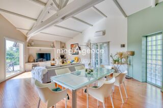  Maison à vendre 7 pièces 215 m²