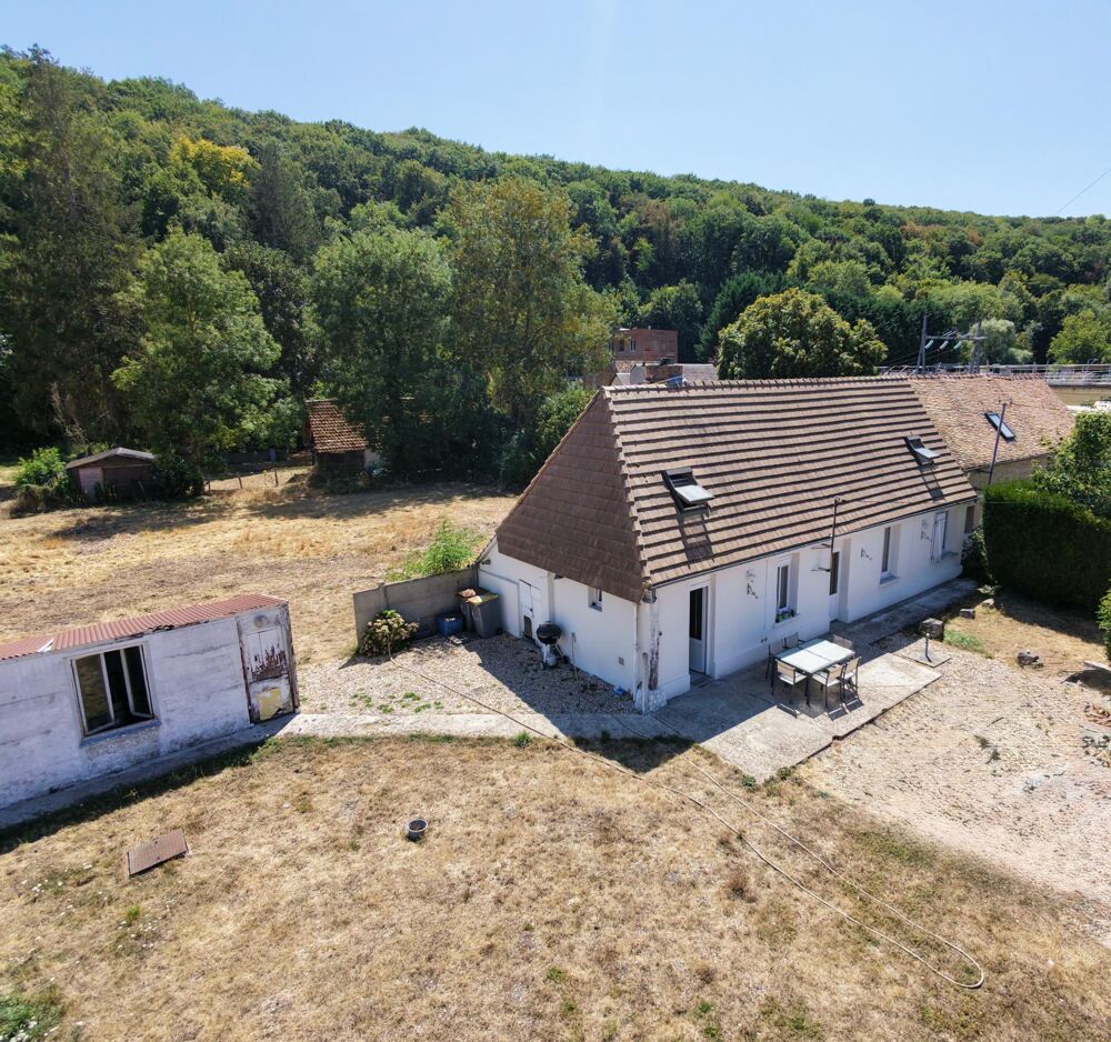 Maison 4 pièces de 89m2 avec Jardin. Hondouville (Vallée dEure)