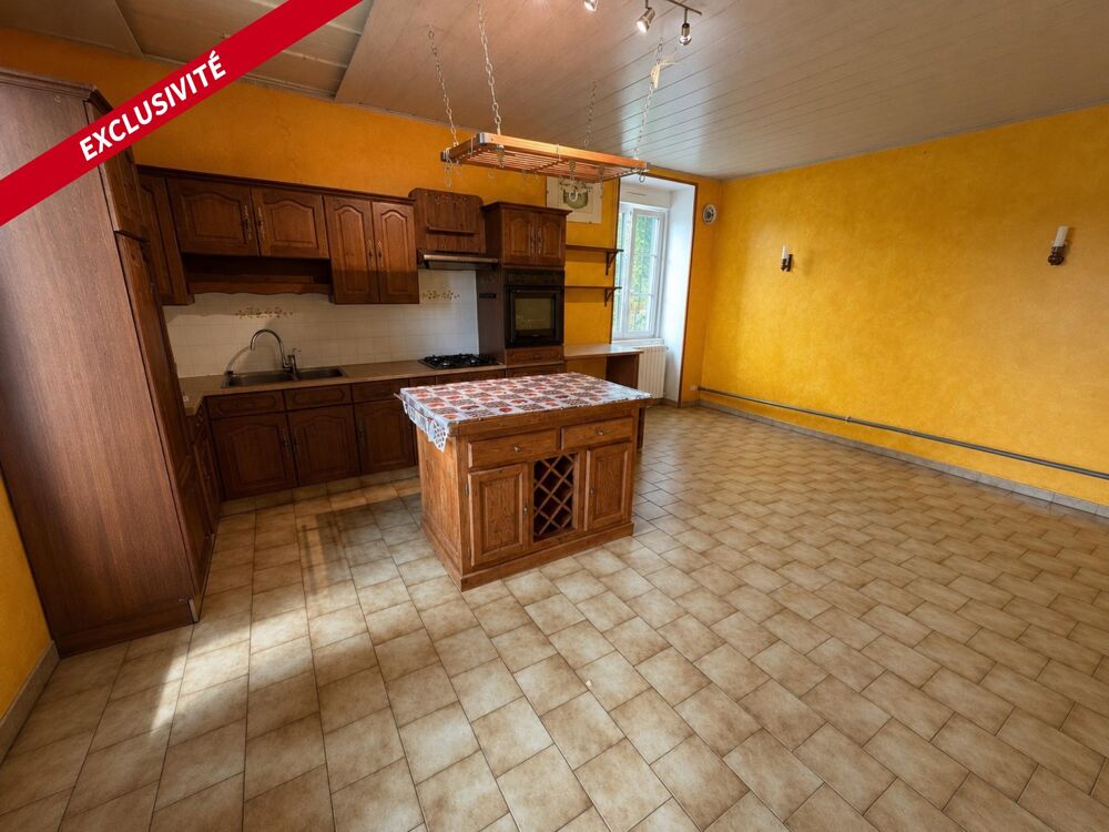 Maison 4 chambres dont une en rdc avec salle d'eau