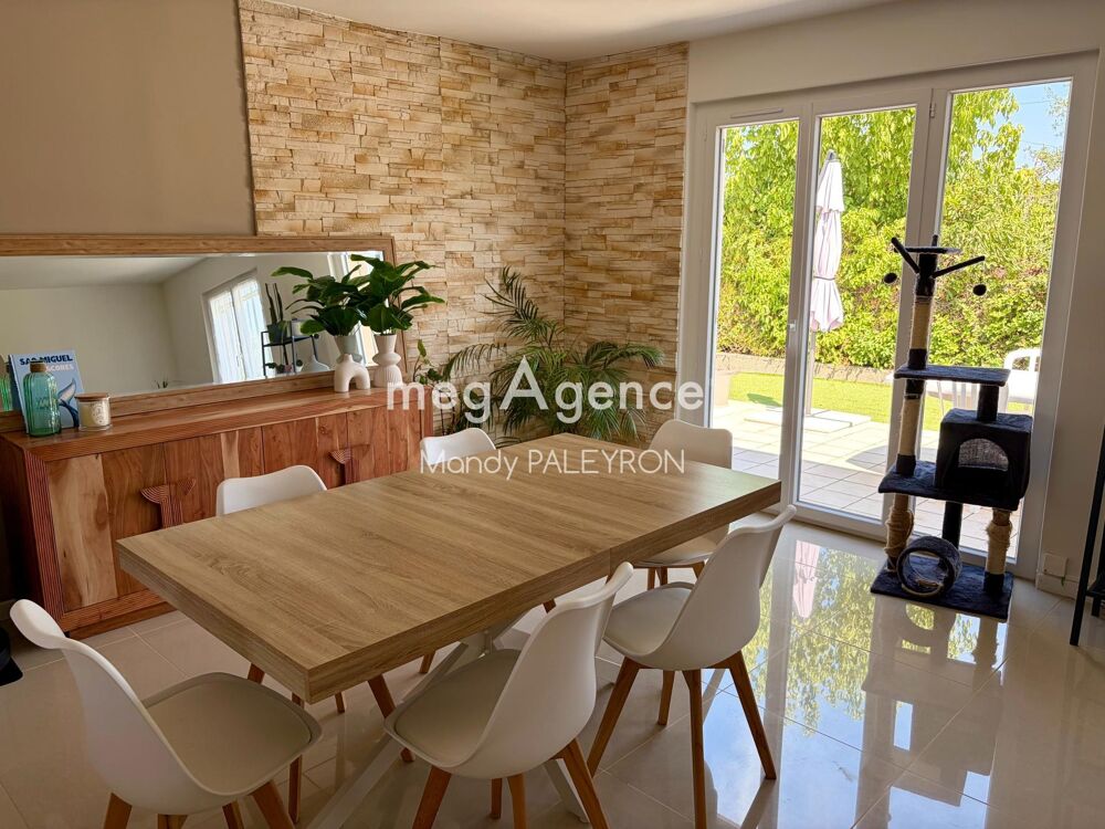 Vente Maison Plain-pied 110 m² – 5 pièces – bel extérieur Saint-romain-de-jalionas