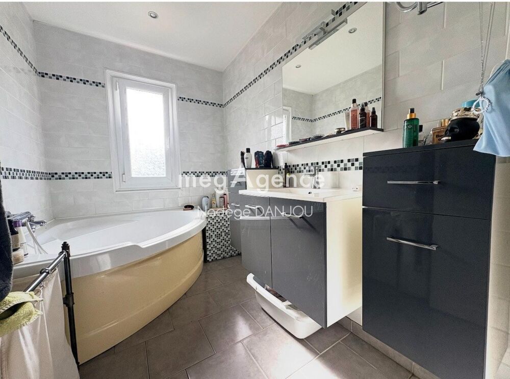 MAISON 7 PIECES HEROUVILLE ST CLAIR 14200