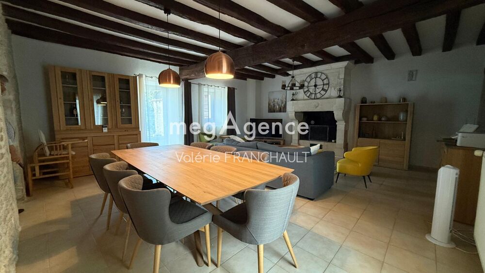 Authentique maison en pierre avec piscine et dépendances à 15 min de Luçon.
