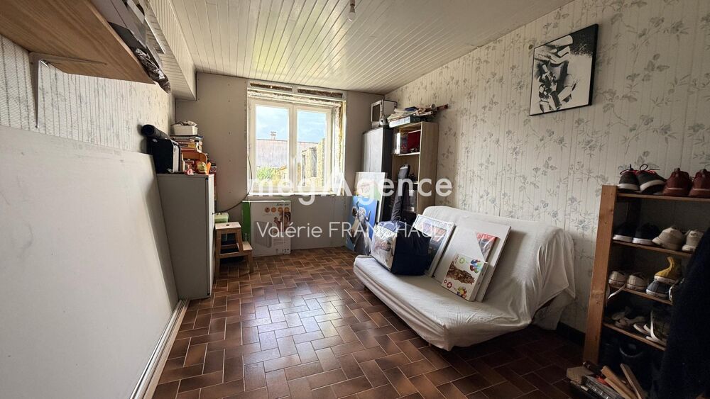 Saint aubin la plaine, maison a renover à fort potentiel (dépendances, grange, jardin, grenier..)