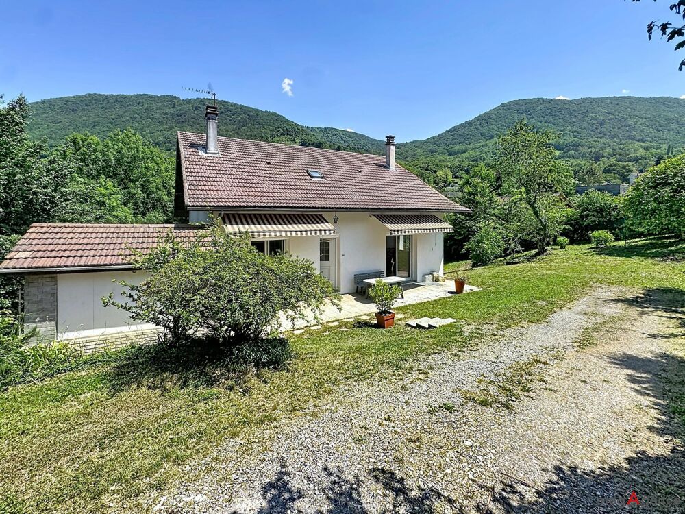 Maison 9 pièces 221 m² · à Vif · 221 m² · 379 000 €