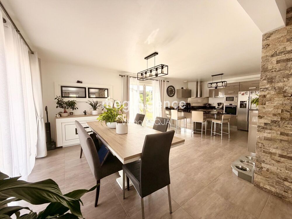 Maison contemporaine dexception  185 m²  5 chambres  Prestations de qualité