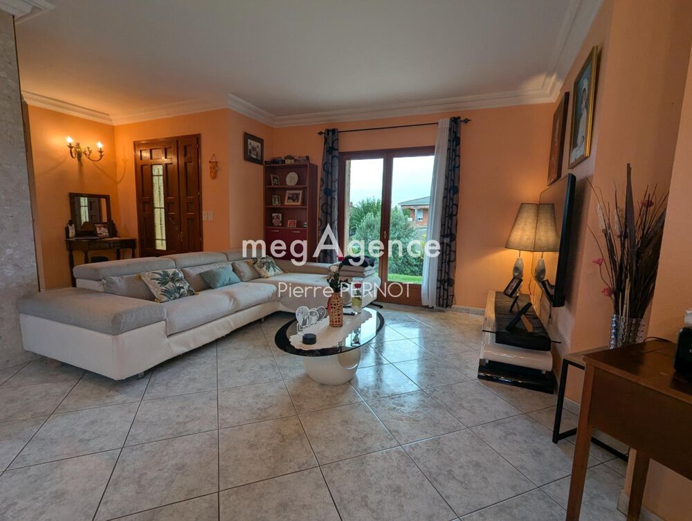Grande villa avec espace professionnel