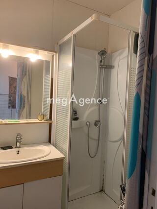  Immeuble  vendre 205 m