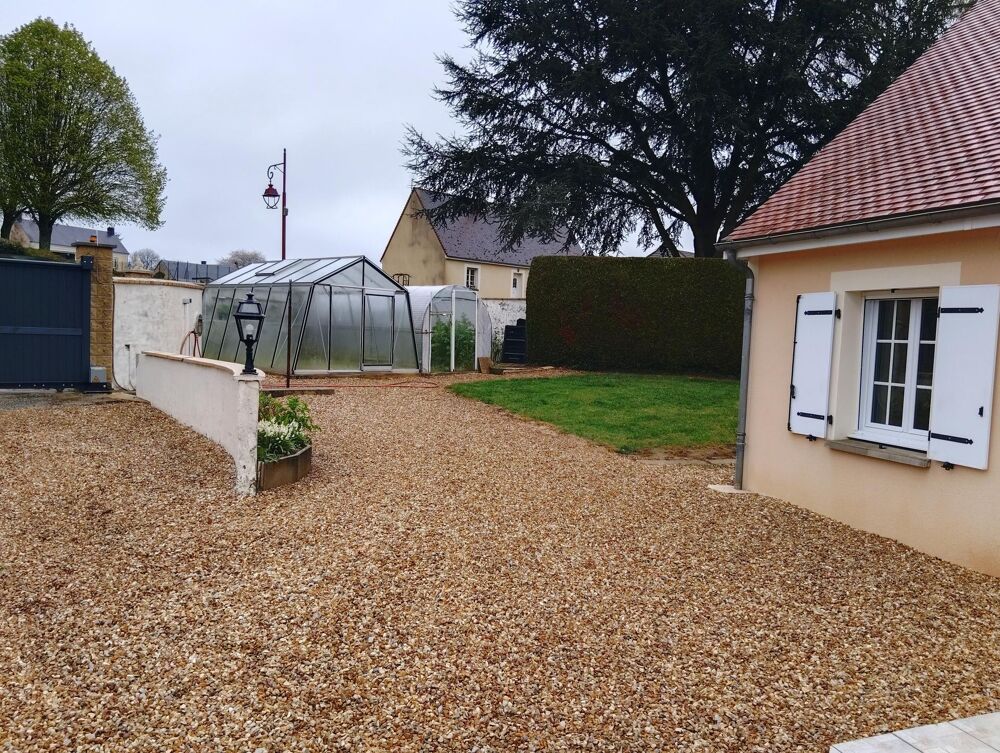Devenez propriétaire à prix maîtrisé avec cette maison en nue-propriété, une opportunité idéale pour investir intelligemment et