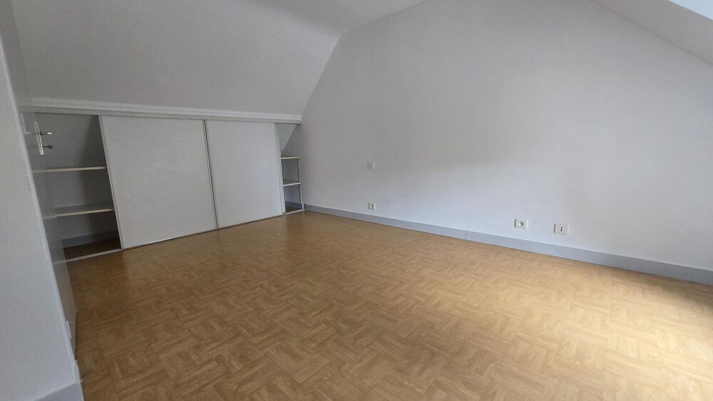 Maison de bourg avec rapport locatif