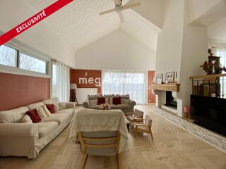  Maison à vendre 8 pièces 144 m²