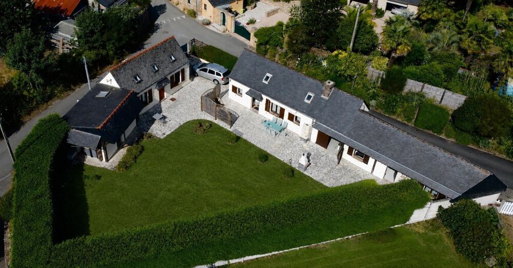Maison de caractère avec dépendance habitable  Pluzunet