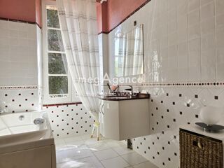 Maison à vendre 11 pièces 263 m²