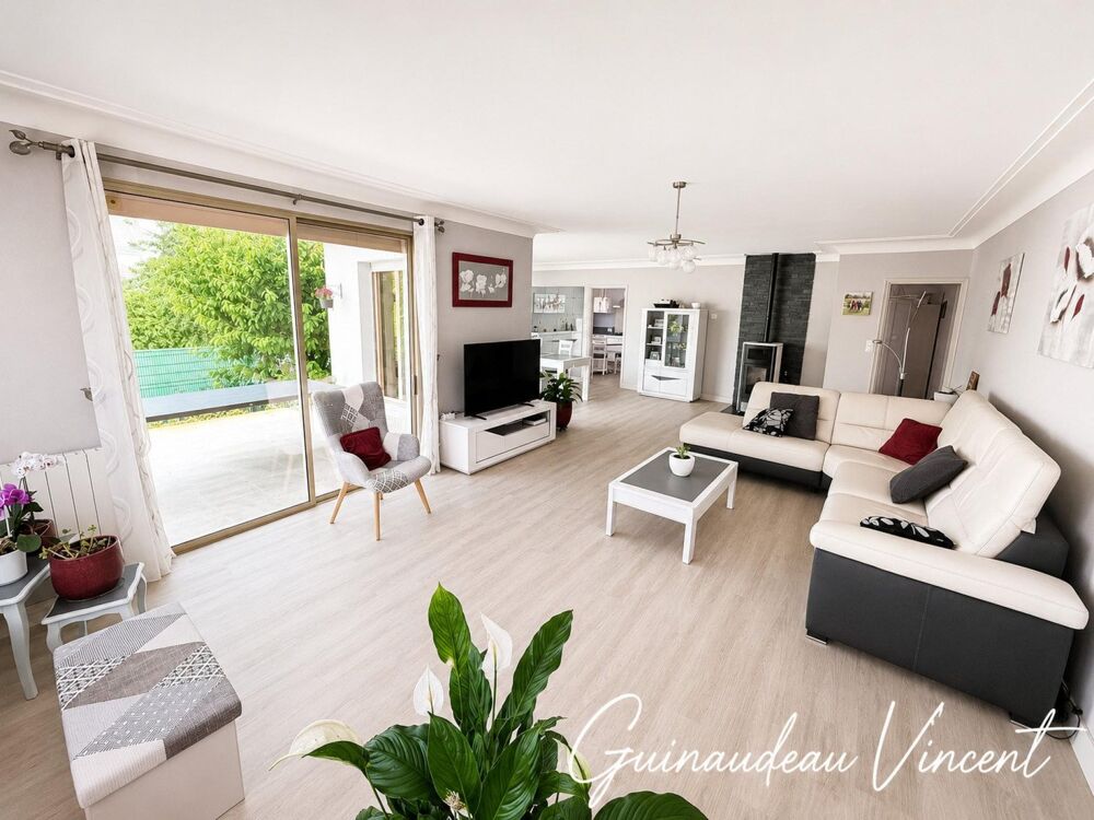 Pavillon sous sol Centre Saint Macaire en Mauges