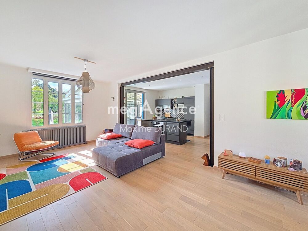 Maison rénovée avec garage grand jardin