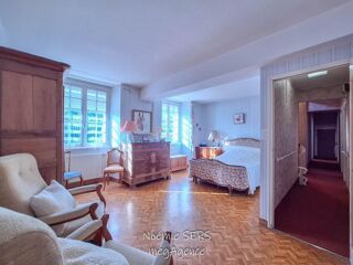  Maison � vendre 15 + pi�ces 295 m�