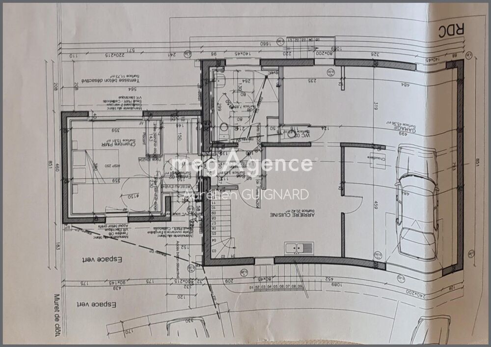 Accessibilité PMR rdc + étage. 3 chambres / jardin