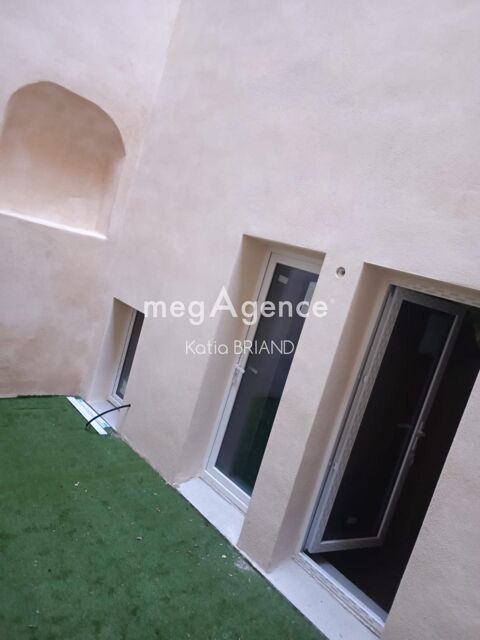 APPARTEMENT T2 avec une cour privée proche gare 126000 53000 Laval