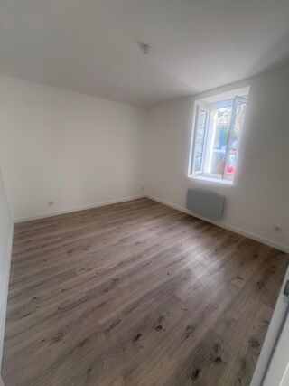  Appartement à louer 3 pièces 65 m²