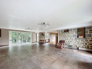  Maison à vendre 10 pièces 252 m²