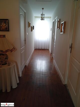  Maison � vendre 11 pi�ces 311 m�