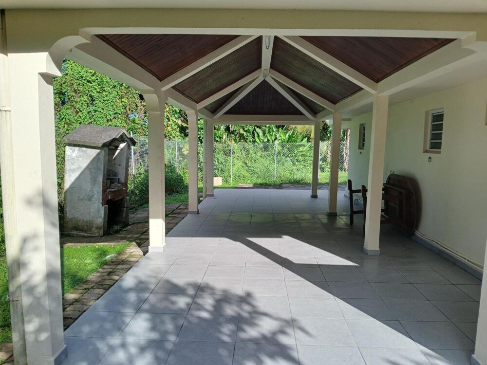Vente Maison Espace, confort et sérénité au cœur de la nature! L' ajoupa-bouillon