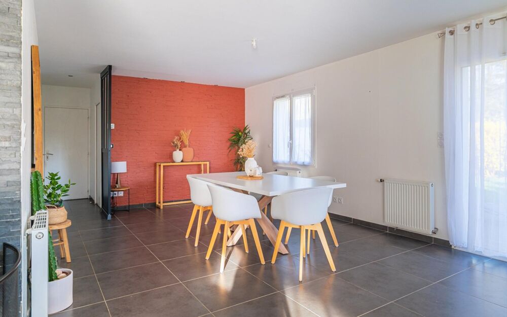 PAVILLON 3 CHAMBRES- JARDIN ET GARAGE