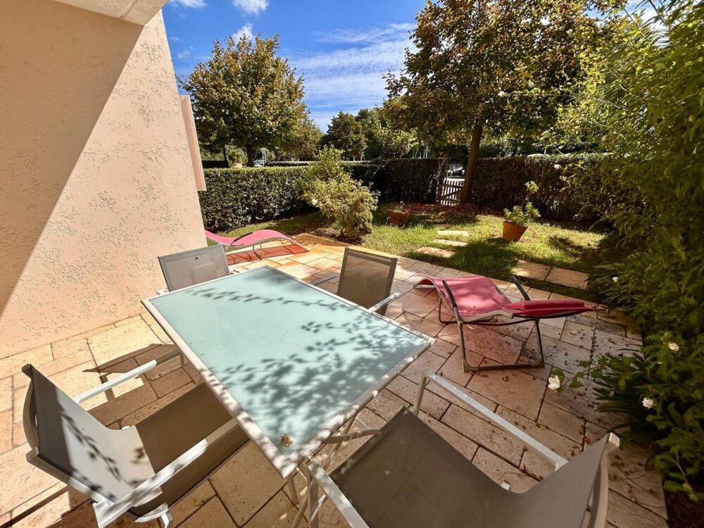 Vente Appartement À VENDRE - T2 de 36m2 avec JARDIN de 67m2 à 500m de la PLAGE – PORT COGOLIN Cogolin